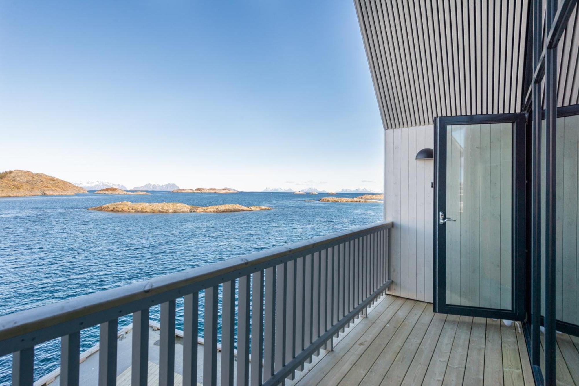 Cornerview Apartment Henningsvær Dış mekan fotoğraf